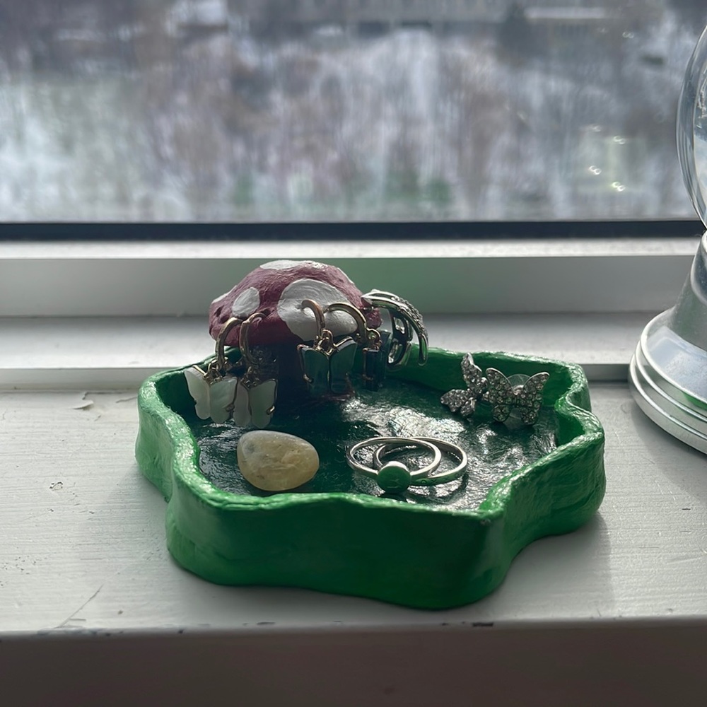 HANDMADE Mushroom Earring & Jewelry Holder - Picture 2 of 3